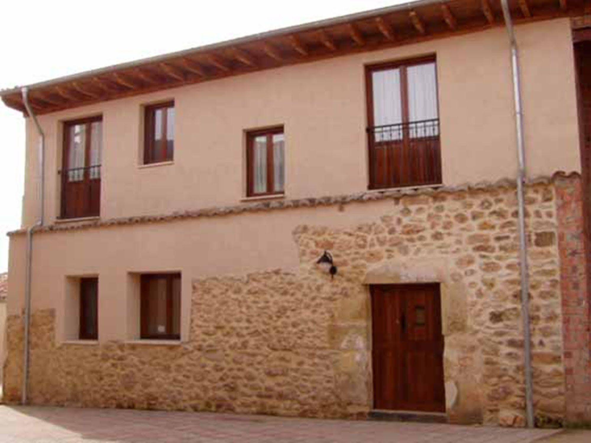 Hotel Rural Fuente Del Val Prádanos de Ojeda Exterior foto